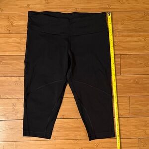 Lululemon 22” Crop Leggings Size 8